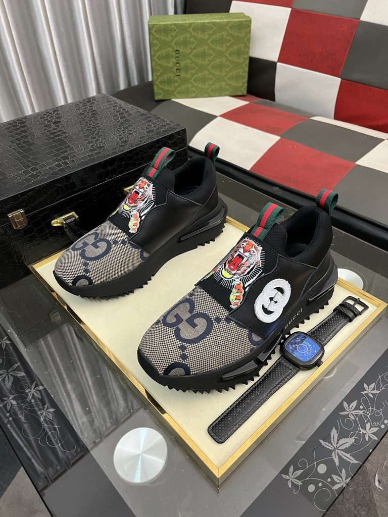 GUCCI メンズスニーカー タイガーデザイン 2色展開 本革 ファッション スタイリッシュ 🐯 - 画像 2