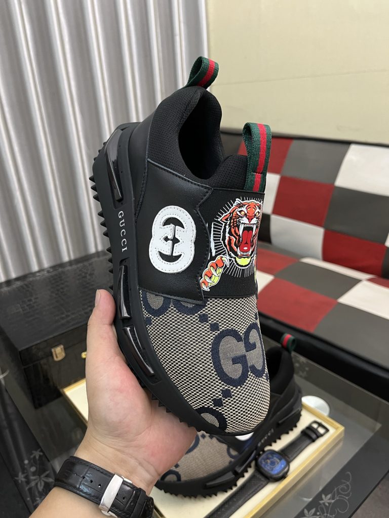 GUCCI メンズスニーカー タイガーデザイン 2色展開 本革 ファッション スタイリッシュ 🐯 - 画像 4
