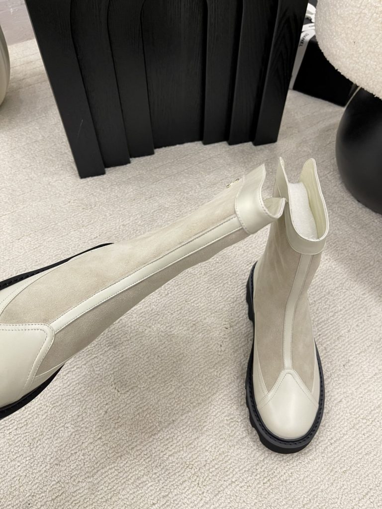 エレガントな CHANEL レディース ブーツ 2色 ブラック ホワイト 36-41 サイズ サイドジップ ファッション ブーツ 2023秋冬 新作 - 画像 4