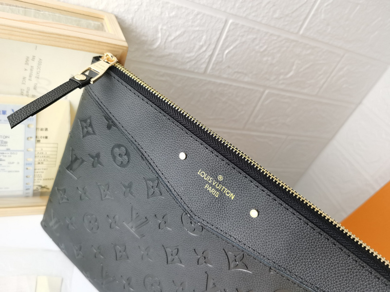 LOUIS VUITTON　デイリーポーチ大人気　ルイヴィトン　クラッチバッグ　モノグラム アンプラント　ビジネスをオシャレに - 画像 4
