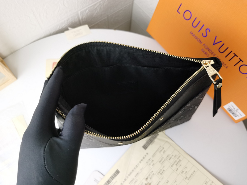 LOUIS VUITTON　デイリーポーチ大人気　ルイヴィトン　クラッチバッグ　モノグラム アンプラント　ビジネスをオシャレに - 画像 5