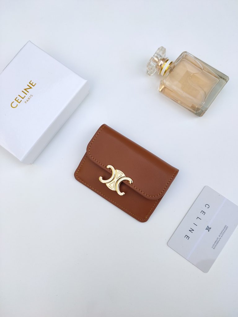 CELINE プルアップ カードケース ブラウン 1色入 - 画像 2