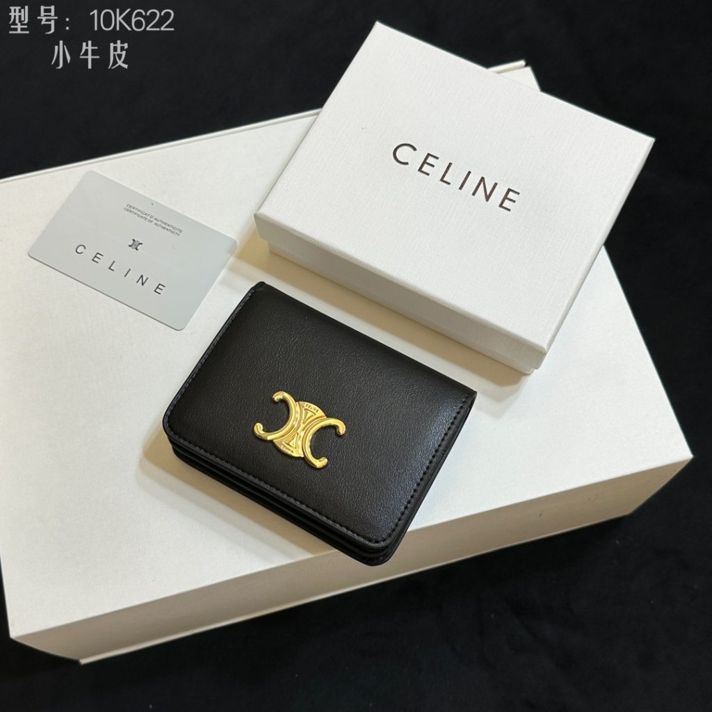 CELINE ブラック レザー カードケース 10K622 黒色 小牛革 二つ折り財布 ゴールド ロゴ付き - 画像 3