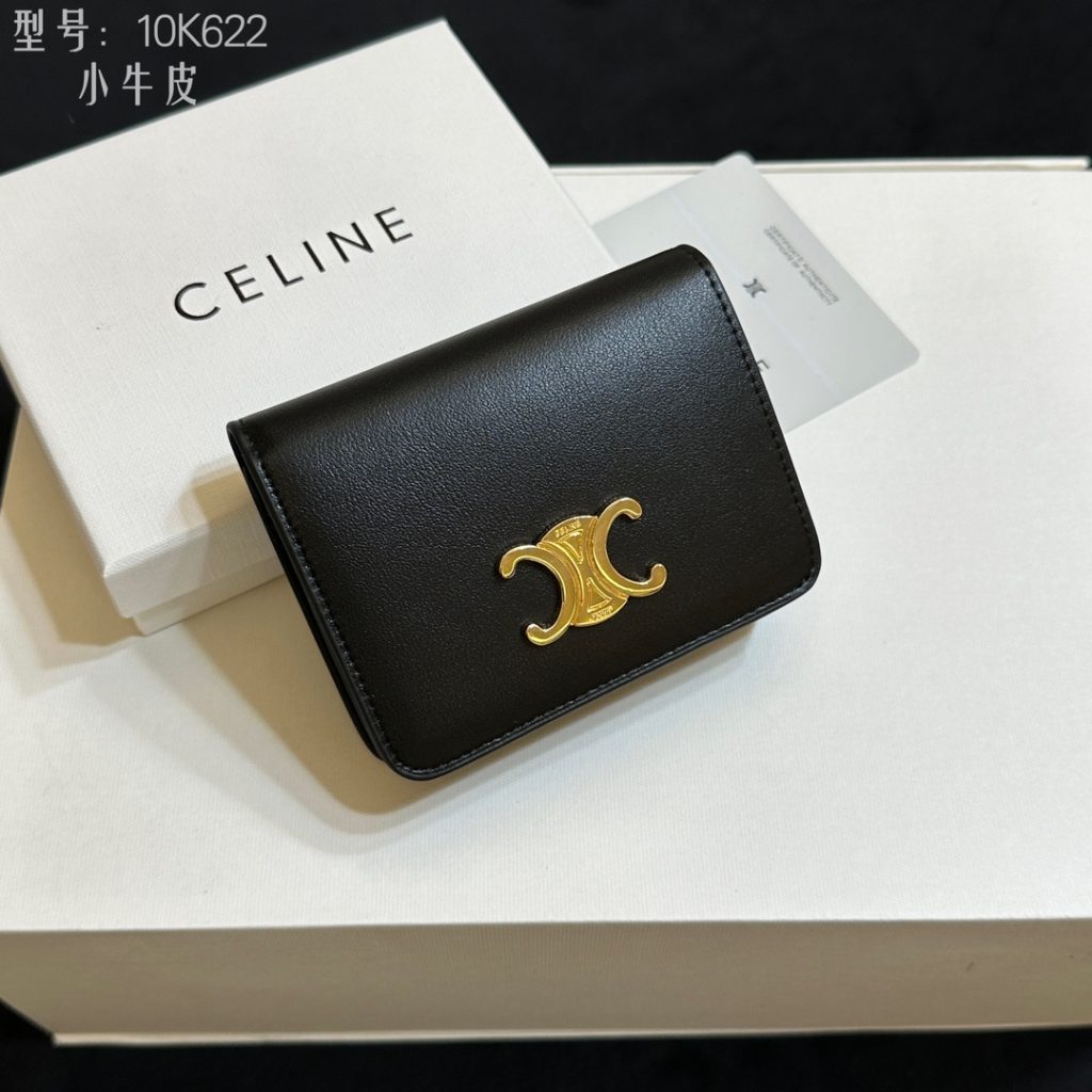 CELINE ブラック レザー カードケース 10K622 黒色 小牛革 二つ折り財布 ゴールド ロゴ付き - 画像 4
