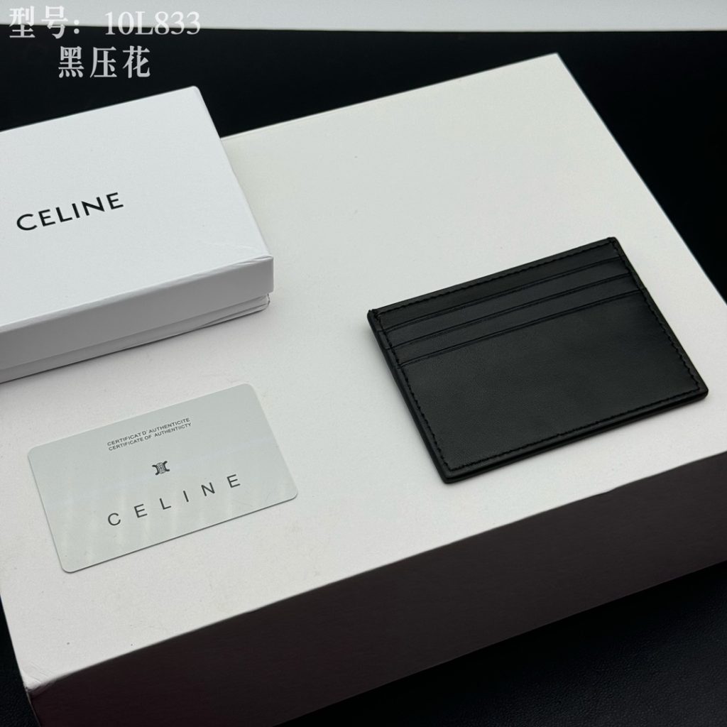 CELINE ブランドカードケース 10L833 黒 ブラック 質感抜群のレザー ミニウォレット 1枚式 カードケース - 画像 2