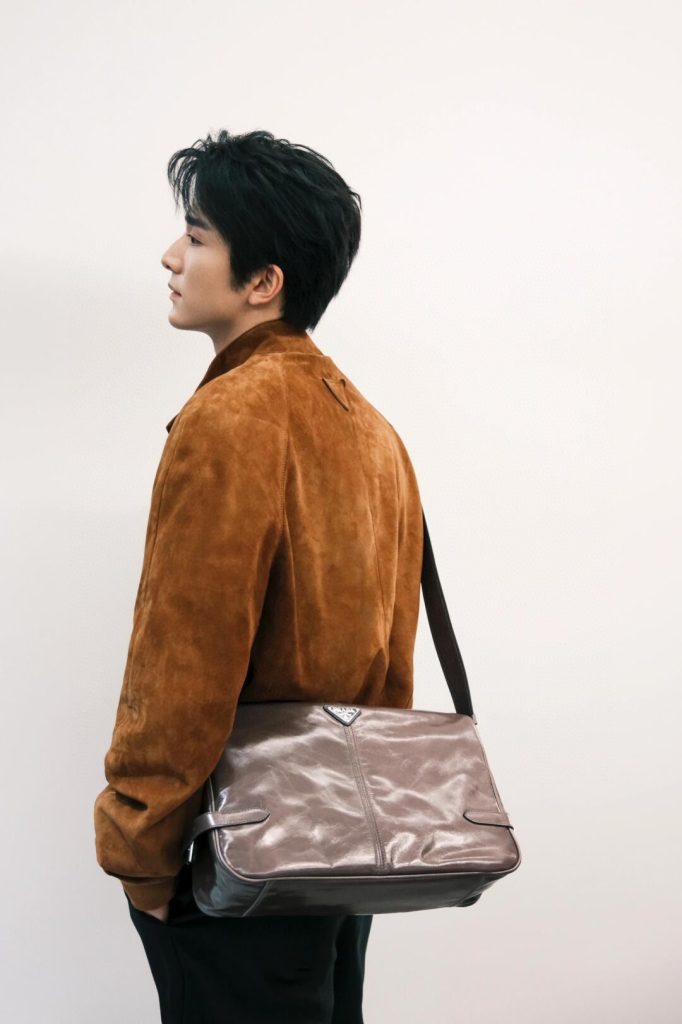 PRADA メンズ ブリーフケース ブラウン 1色入