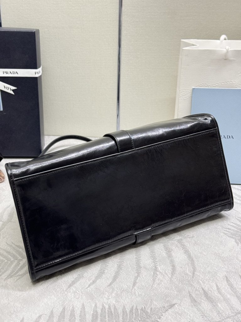 PRADA プラダ ハンドバッグ 黒 1色入 - 画像 5