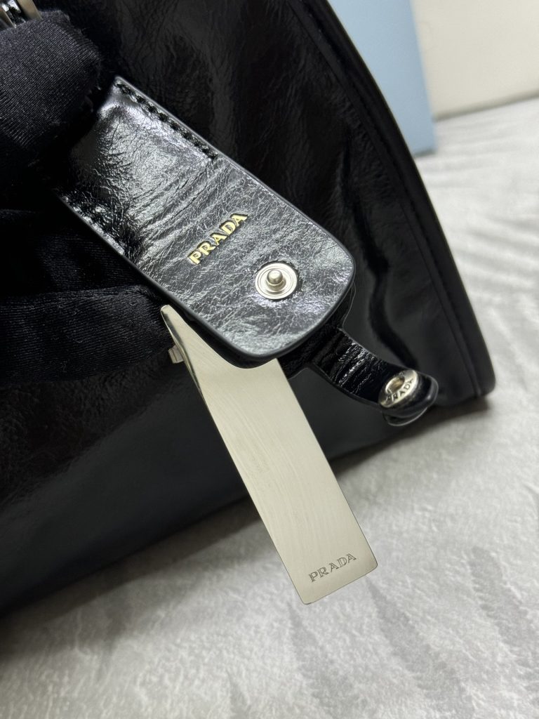 PRADA プラダ ハンドバッグ 黒 1色入 - 画像 7