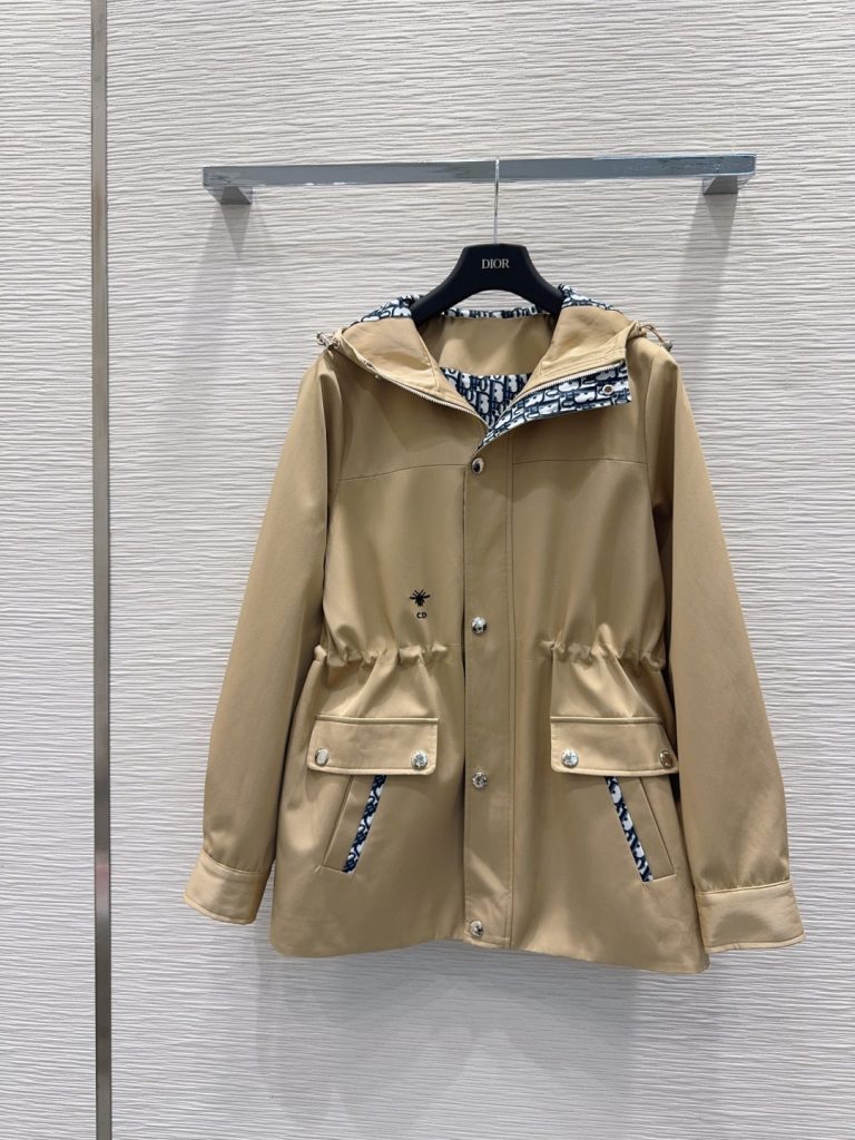 DIOR ディオール フード付きレインコート モノグラム裏地 2WAY レディース 【新品】 - 画像 3