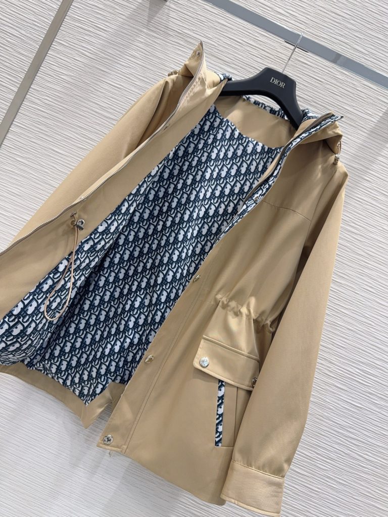 DIOR ディオール フード付きレインコート モノグラム裏地 2WAY レディース 【新品】 - 画像 5