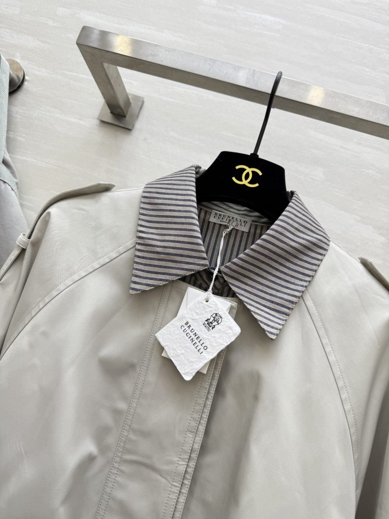 BRUNELLO CUCINELLI 440 ポリエステル バルーンシルエット ロング丈 ストライプ襟 | グレー - 画像 5