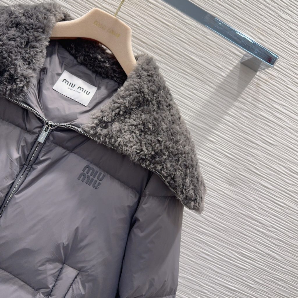 Miu Miu 510 2025FW 90白 ロゴ入り グレー - 画像 4