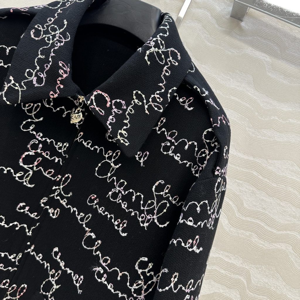 CHANEL 620 ロゴ刺繍 フードなし オーバーサイズ ロンT タイツ ブラック - 画像 3