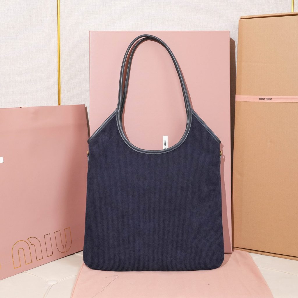 Miu Miu ミュウミュ キャンバストートバッグ | ナイロン コンパクト 安心収納 ブルー - 画像 2