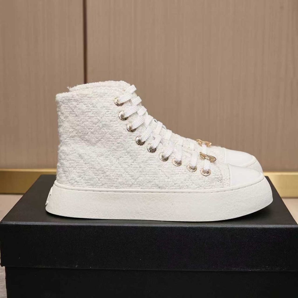 CHANEL チャンネル ハイカット スニーカー レディース メンズ 兼用 通勤 通学 白 ホワイト 丸洗いOK 2WAY 体型カバー ファッション 高級感 - 画像 3