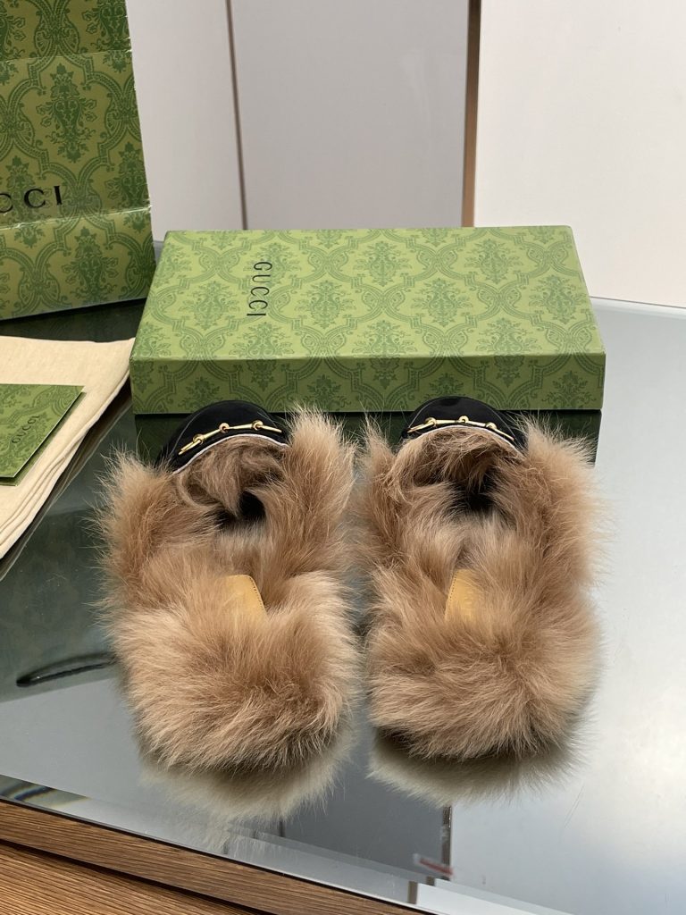 GUCCI グッチ フラットシューズ 本革 軽量 ファー ブラック - 画像 4