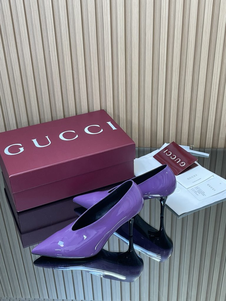GUCCI グッチ パンプス 本革 ポインテッドトゥ 黒ヒール パープル - 画像 4