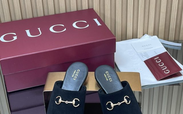Gucciの靴を予算内で探す前に見るブラックのポイント