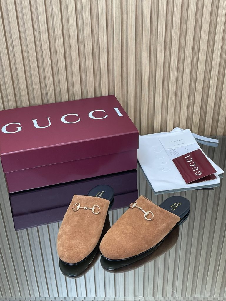 GUCCI グッチ フラットシューズ 本革 通勤 ベージュ - 画像 3
