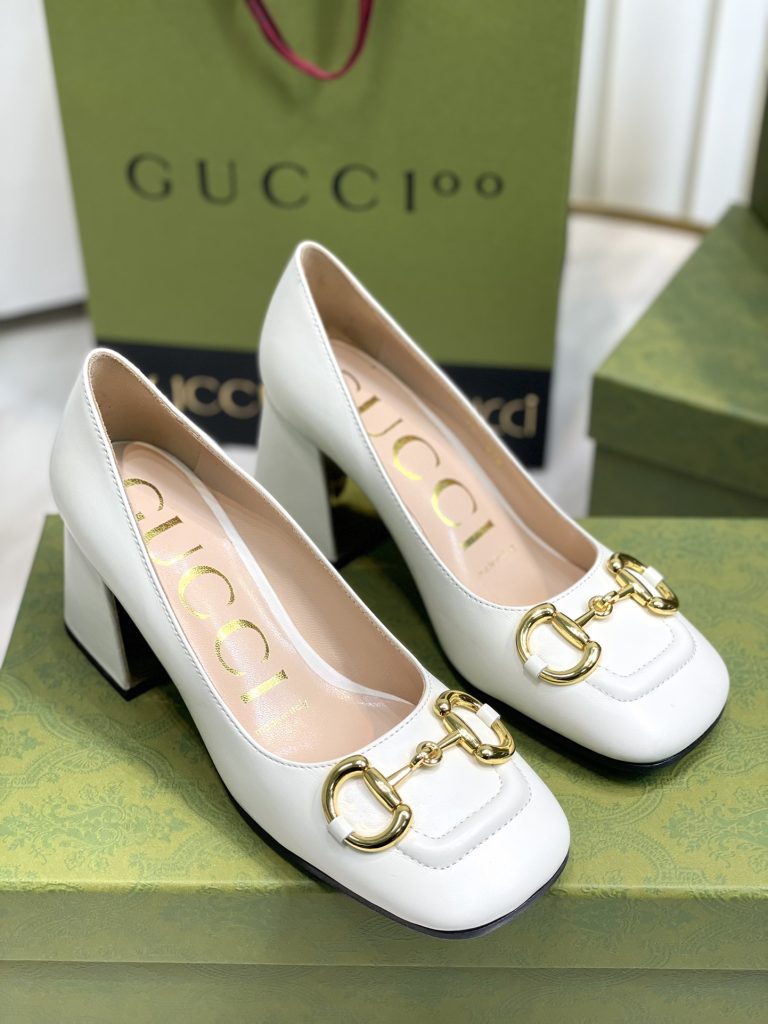 GUCCI グッチ フラットシューズ 本革 通勤 通学 ブラック - 画像 2