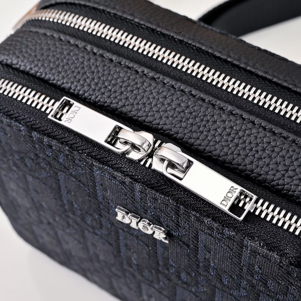 Diorディオール ショルダーバッグ モノグラムキャンバス 上品なデザイン レディースに人気の長く愛用できる一品 - 画像 4