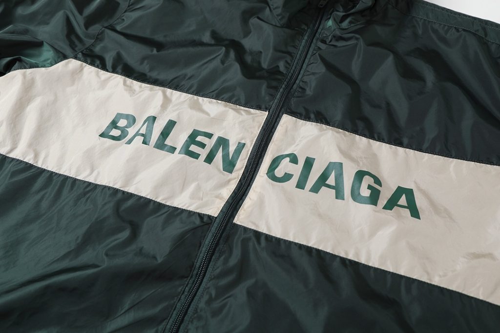 BALENCIAGA バレンシアガ フラップ付きパーカー メンズ ブラック - 画像 4