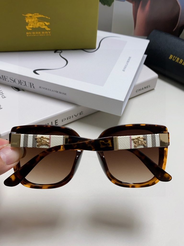 Burberry バーバリー サングラス フレーム レディース メンズ 男女兼用 チェック柄 大きめ カメリア柄 顔を小さく見せる 黒 茶 白 31419 全3色展開 - 画像 6