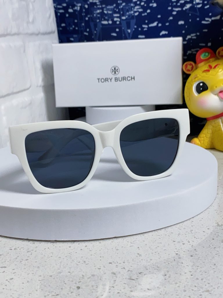 TORY BURCH トリー バーチ サングラス フラットタイプ 大顔 通勤 レディース 多色展開 - 画像 4