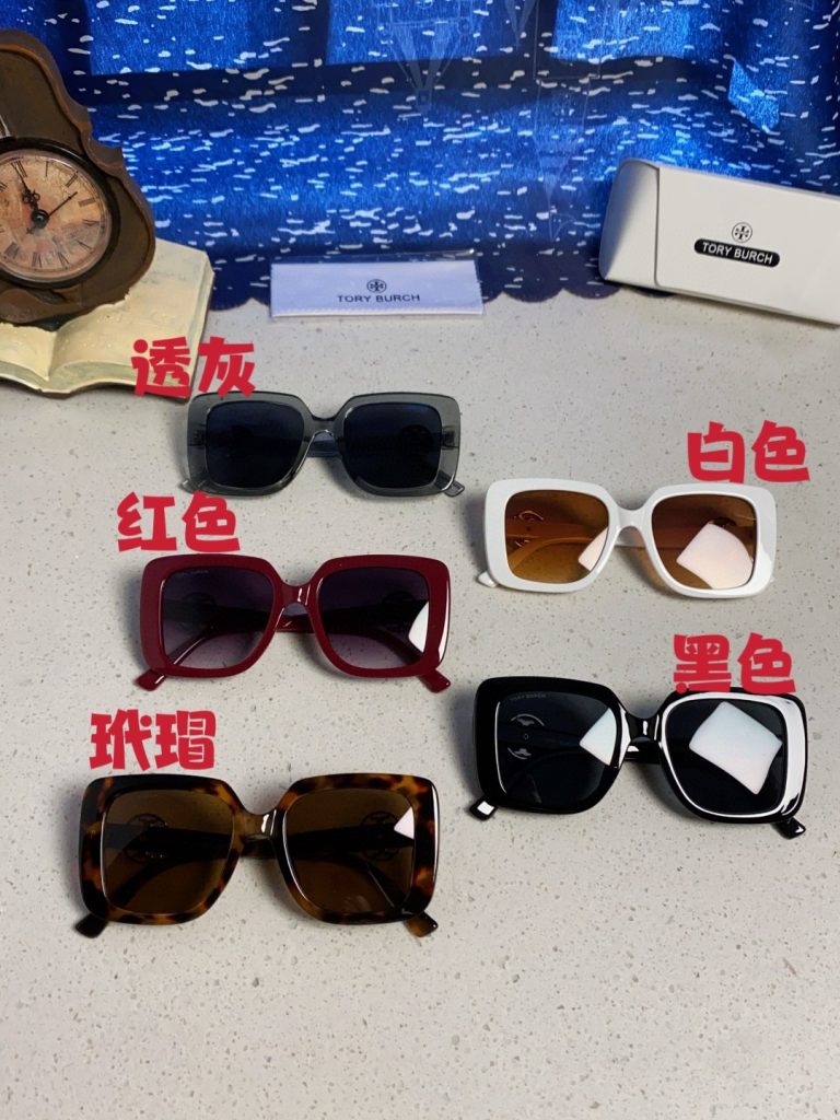 TORY BURCH トリー バーチ サングラス フラットシェイプ 大きめ レディース ブラック 多色展開 - 画像 4