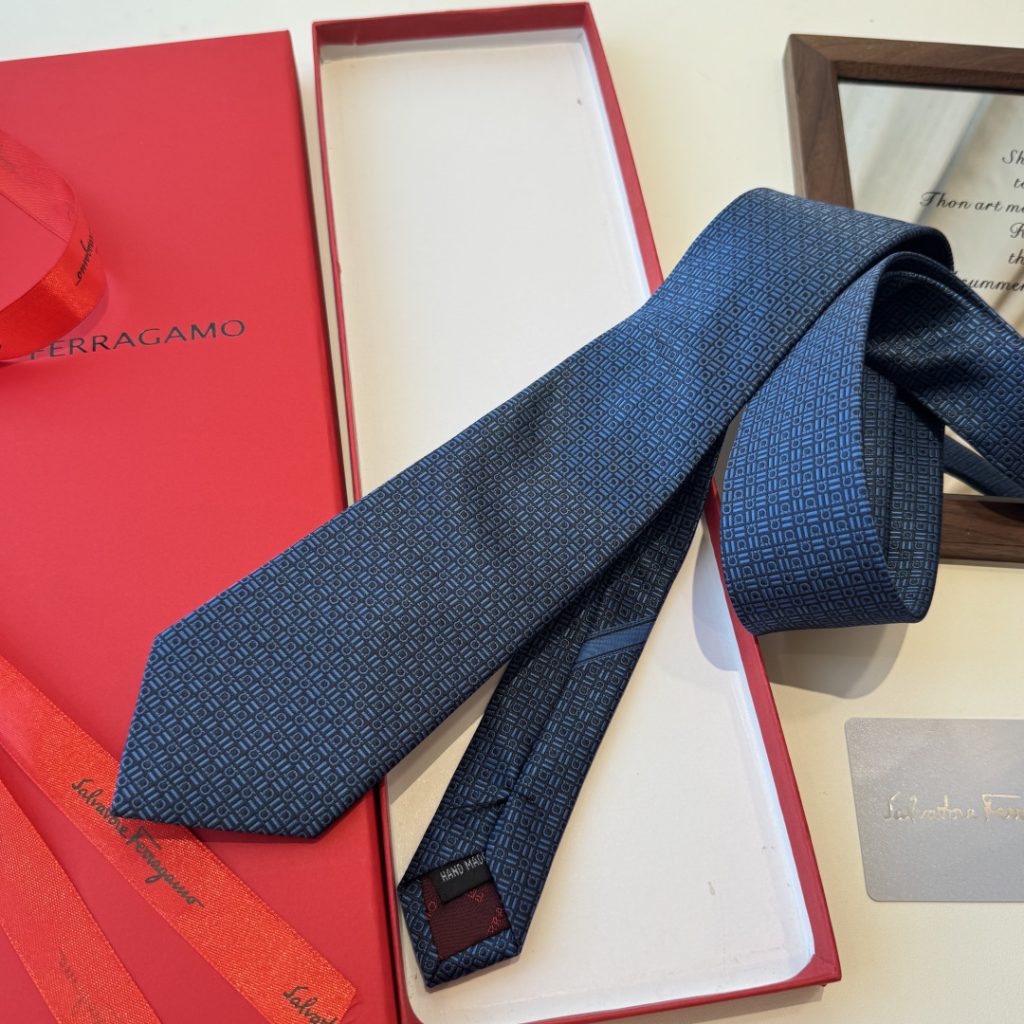 FERRAGAMO風 ネクタイ 結婚式 ホスト 衣装 高級シルク調 光沢 ネイビー - 画像 8