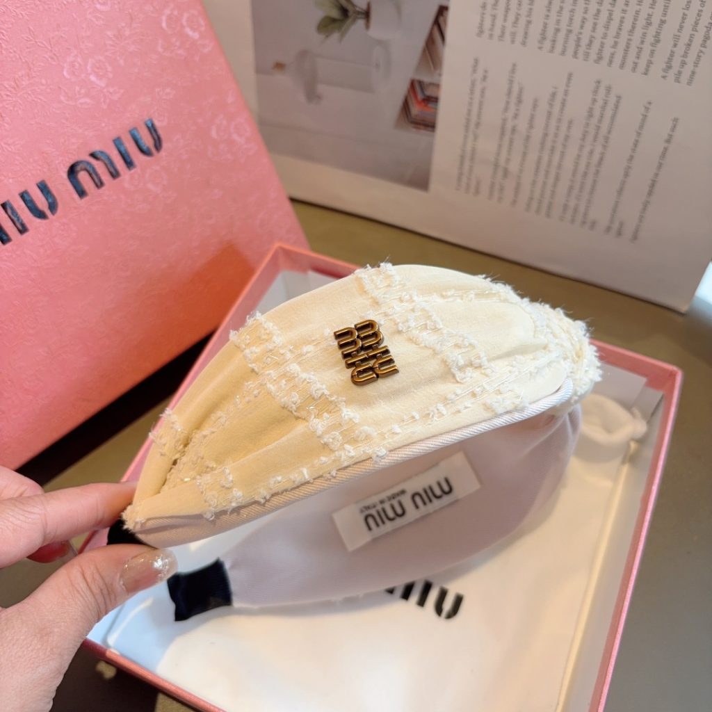 MIU MIU ミウミウ ヘッドバンド 本革 軽量 全2色 - 画像 8