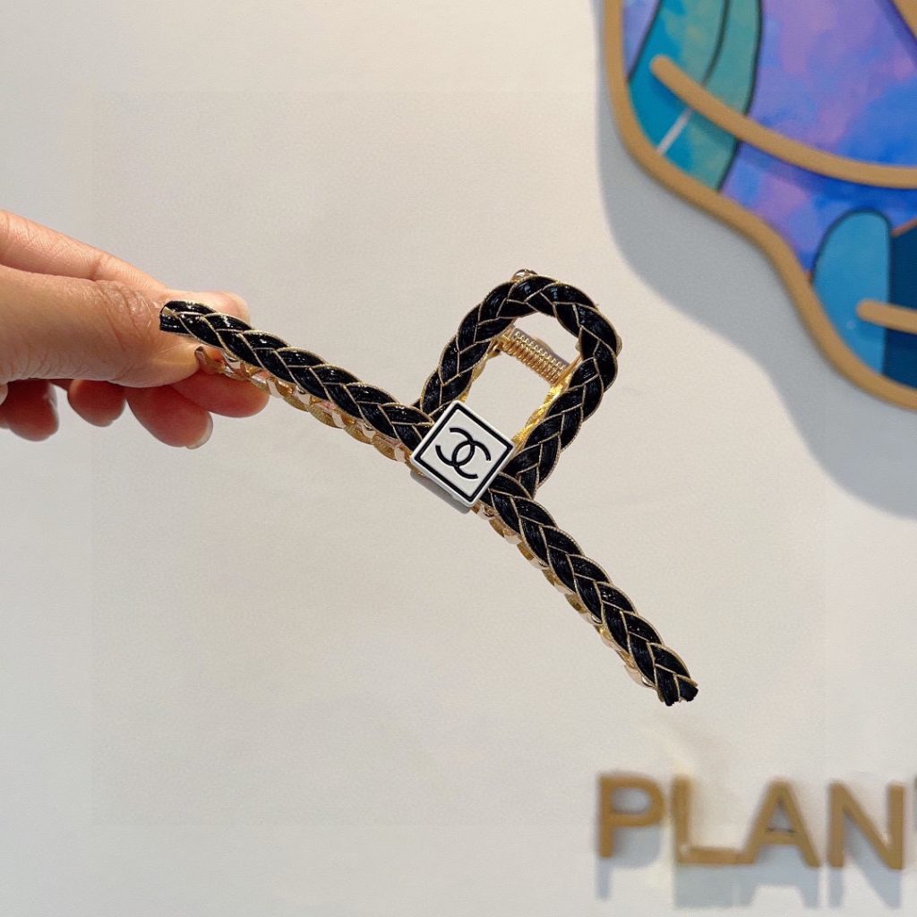 CHANEL シャネル ヘアクリップ ブラック ホワイト 全2色 - 画像 2