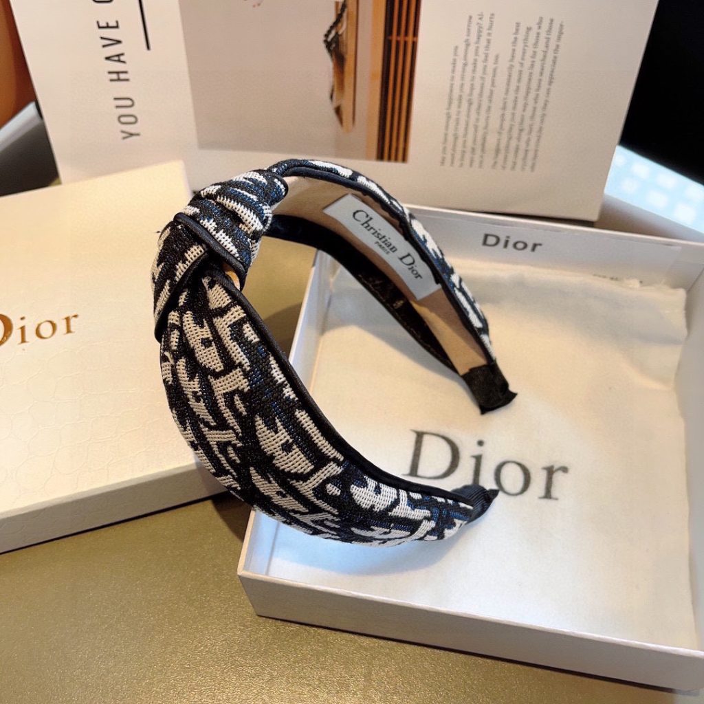 DIOR ディオール ヘアバンド ファッション ブランドロゴ ブランド小物｜ギフト選びで黒の印象を写真からチェック - 商品画像 1