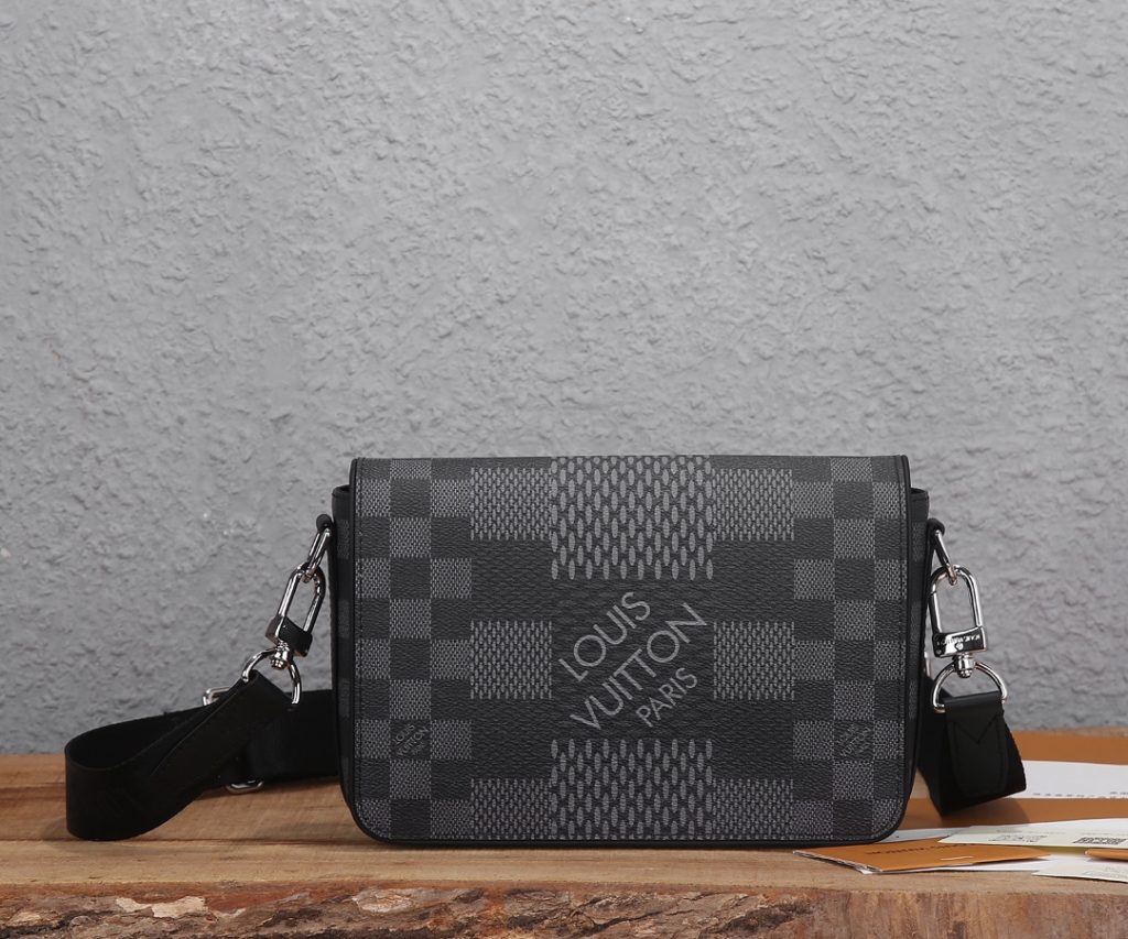 LOUIS VUITTON　ルイヴィトン　メンズ　ショルダーバッグ　ダミエ　3D　キャンバス　ステュディオ・メッセンジャー 　クロスボディ　バッグ　2色 - 画像 2