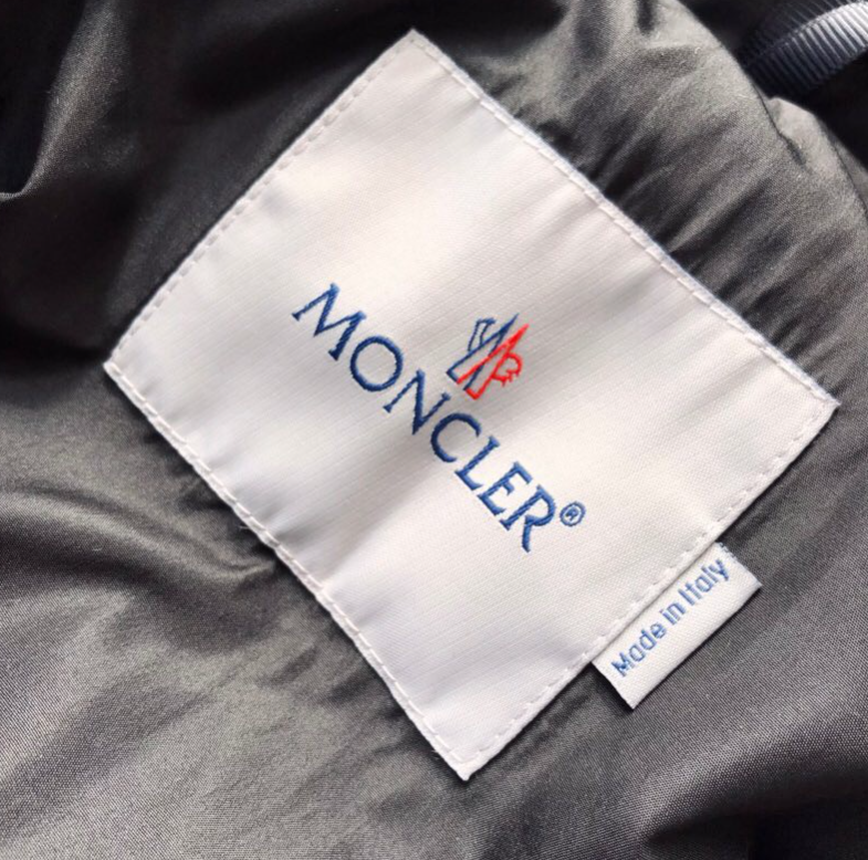 Moncler 秋冬限定! モンクレール 超レア人気MONTCLA ダウンジャケット Monclerの刺繍入り フード付き ダウンコート - 画像 8