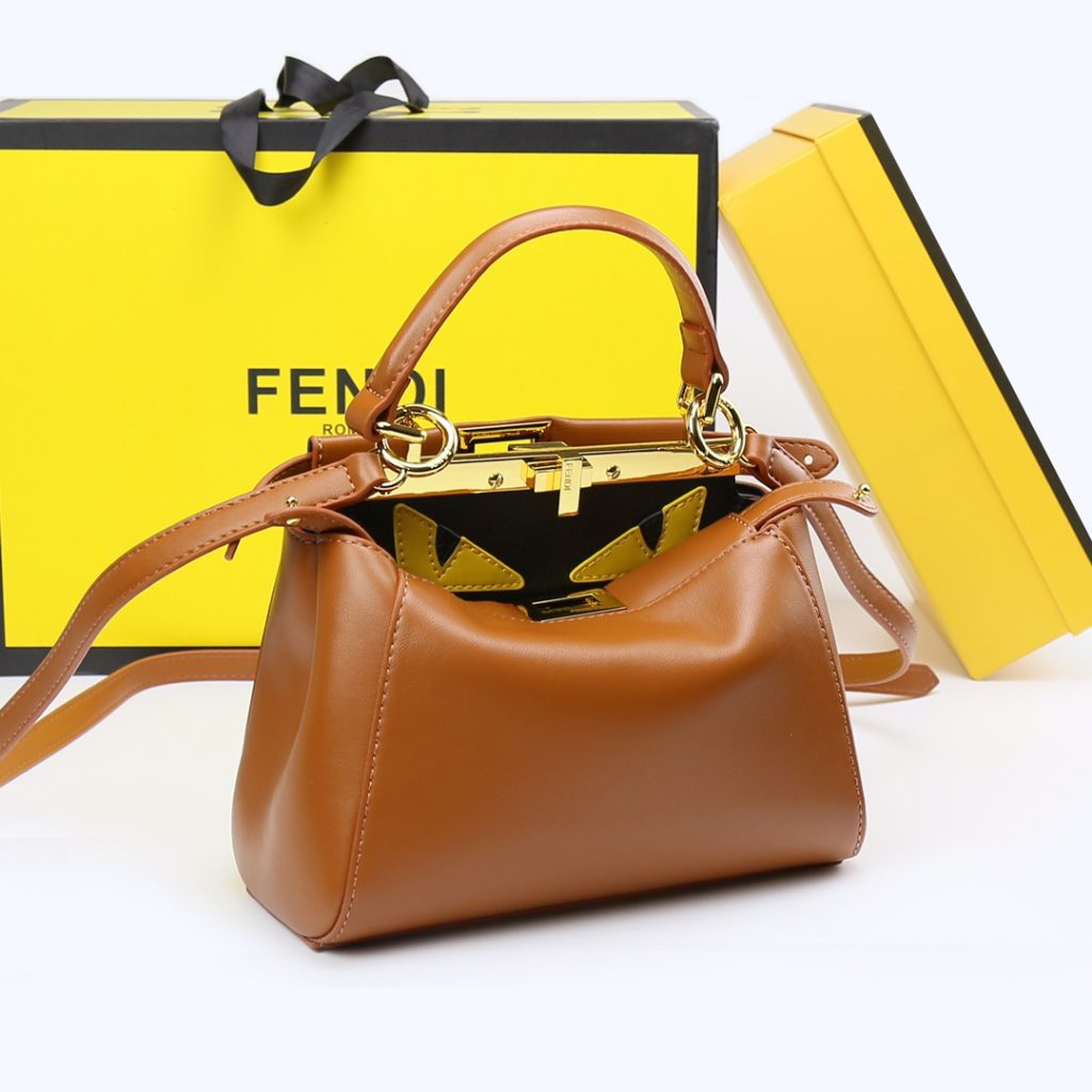 フェンディ　FENDI　モンスター　ピーカブー　2way　ショルダー バッグ　ハンドバッグ　Monster Peekaboo Bag 　斜め掛け　4色 - 画像 5