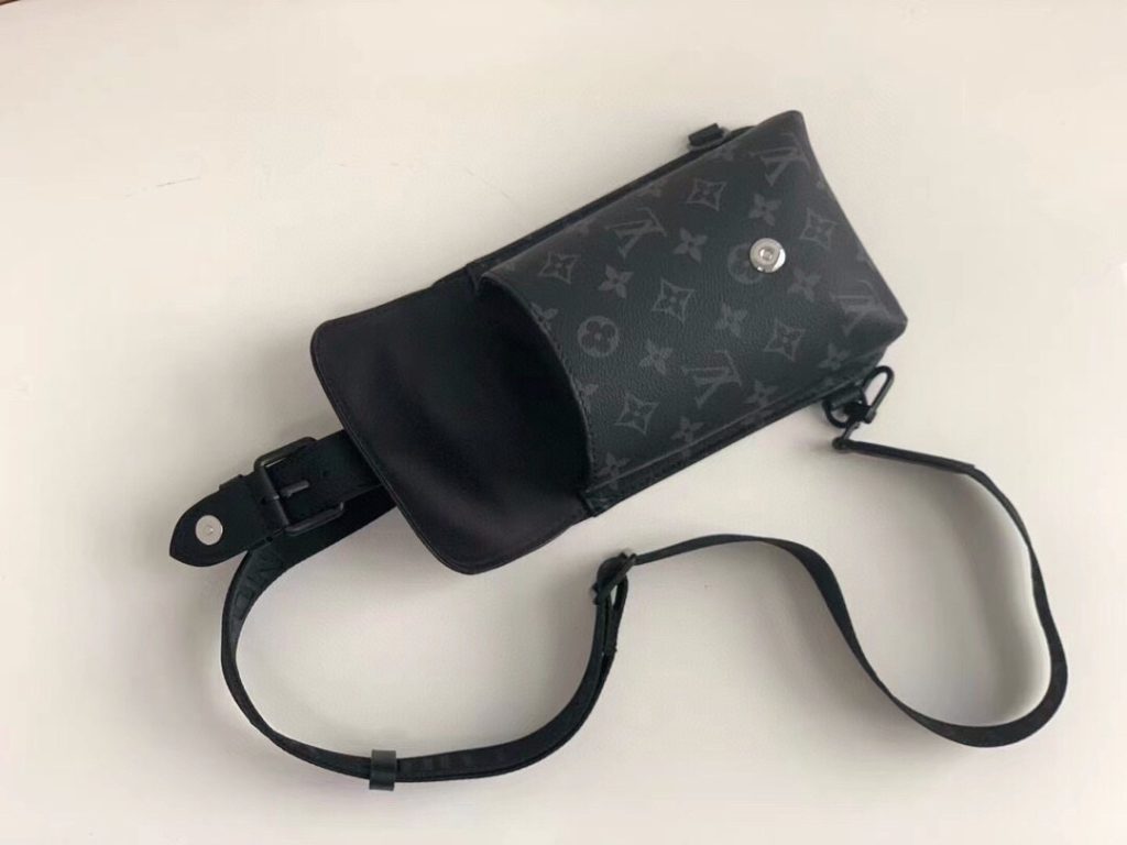 LOUIS VUITTON　ルイヴィトン　ソミュール・スリングバッグ 　ショルダーバッグ　メンズ　ウエストバッグ　モノグラム - 画像 4