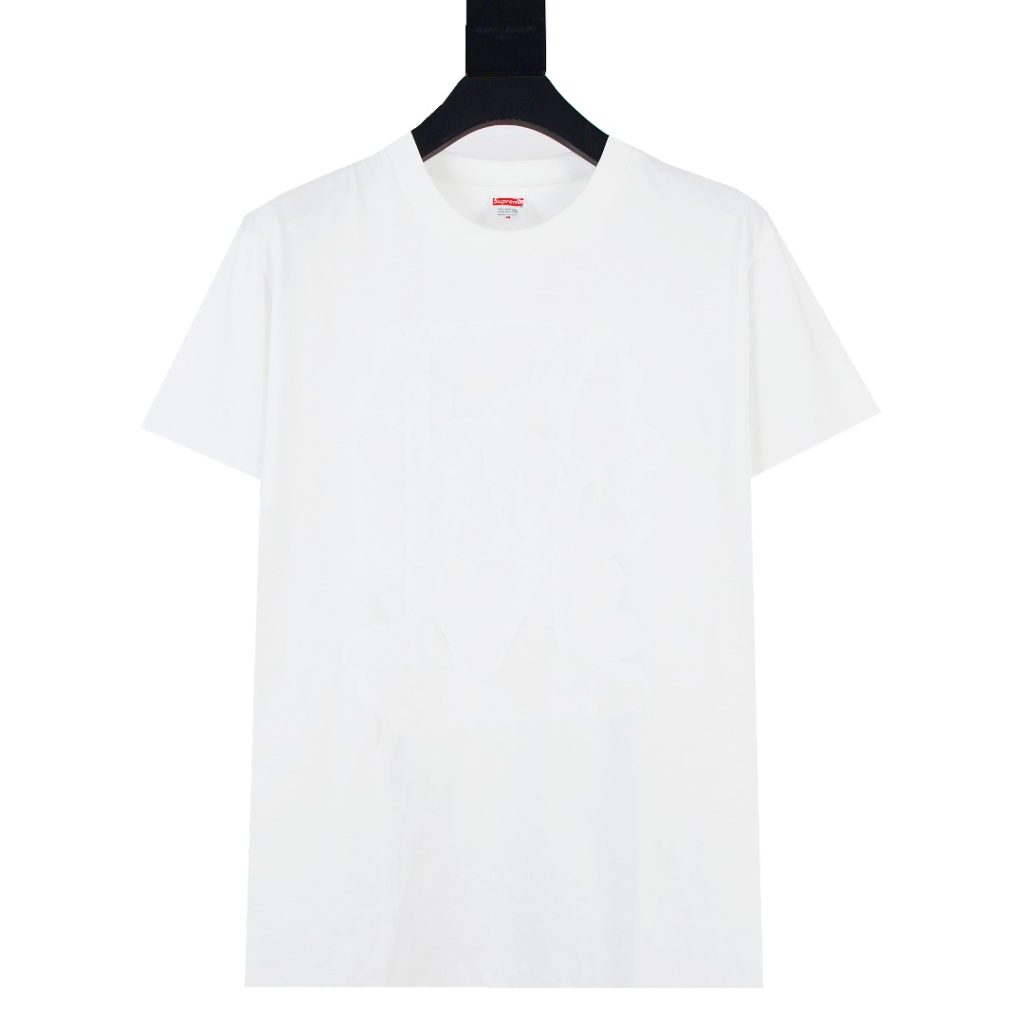 SUPREME スュプリーム ロゴTシャツ バックワーズロゴ 3色展開 ファッションアイテム｜カフェに行く日に選ぶ前の確認ポイント