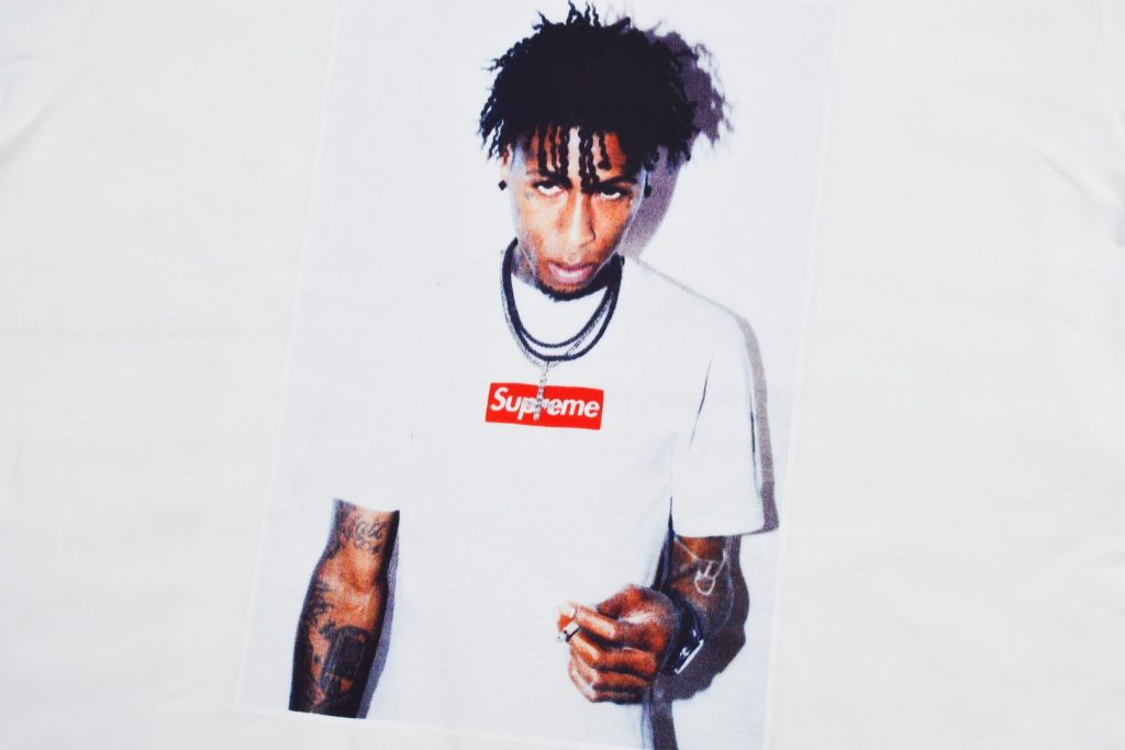 Supreme スーパーイエロー 人像Tシャツ 全2色 - 画像 6