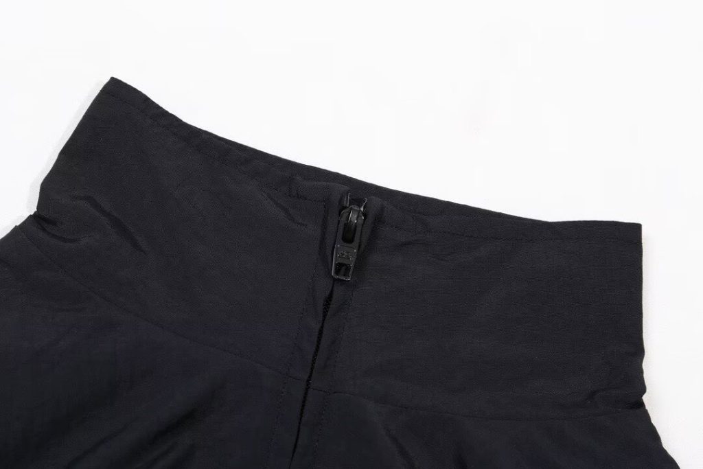 BALENCIAGA バレンシアガ フラップ付きジップアップジャケット ブラック - 画像 3