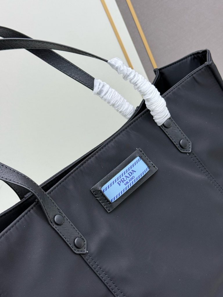 PRADA　プラダ　エティケット　ナイロン×レザー　トートバッグ　レディース　メンズ　バッグ　ショッピングトートバッグ　ブラック　無地 - 画像 4