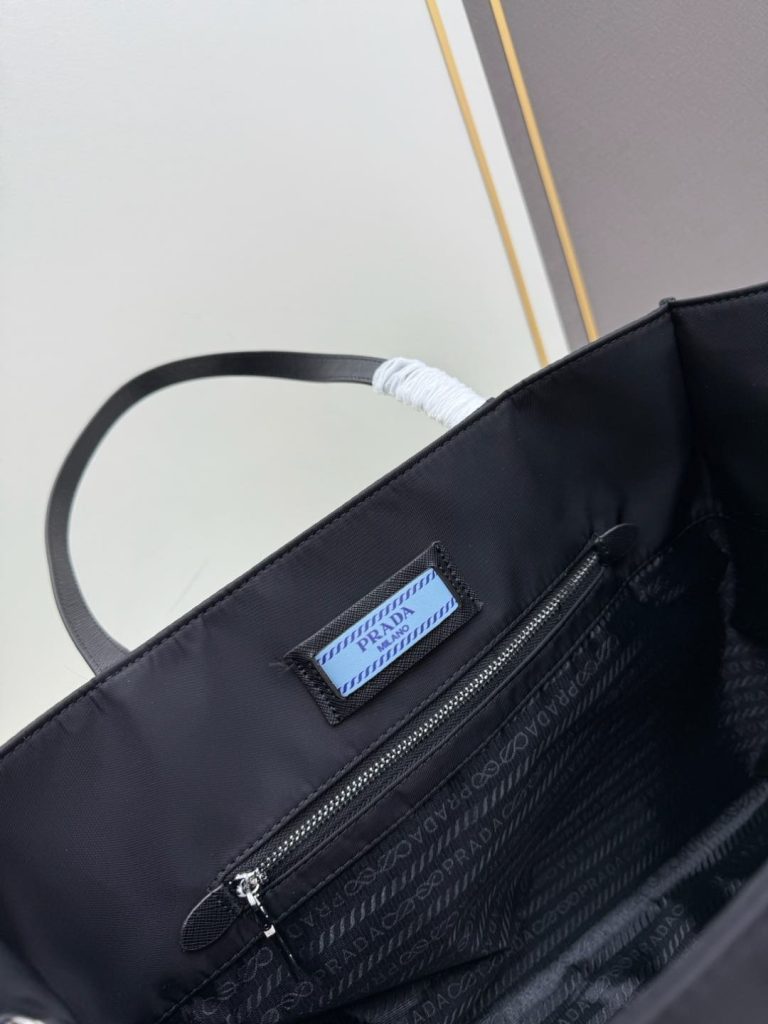 PRADA　プラダ　エティケット　ナイロン×レザー　トートバッグ　レディース　メンズ　バッグ　ショッピングトートバッグ　ブラック　無地 - 画像 8
