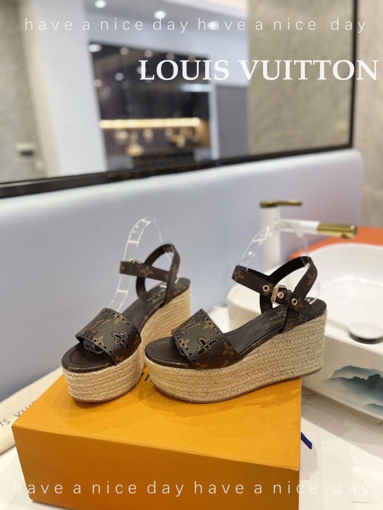 カジュアルオシャレ　Louis Vuitton　ルイヴィトン　ウェッジヒール　サンダル　ビーチサンダル　厚底スリッパ　モノグラム　レディース 　6色 - 画像 3