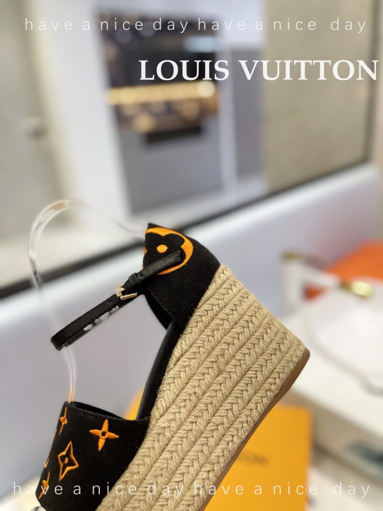LouisVuitton　ルイヴィトン　レディース　サンダル　ウェッジソール　厚底スリッパ　モノグラム　4色 - 画像 8