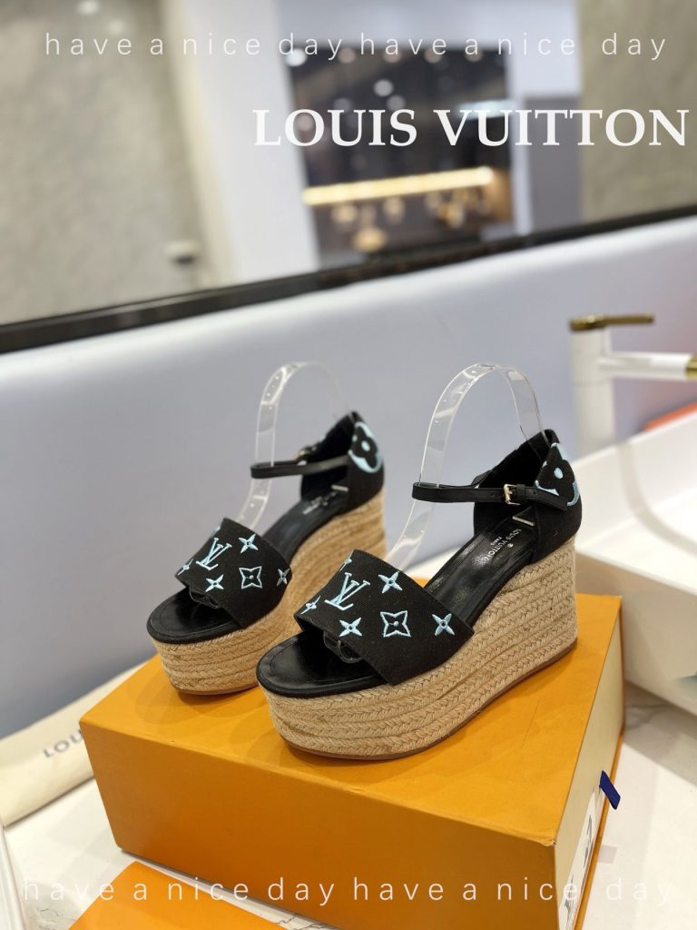 LouisVuitton　ルイヴィトン　レディース　サンダル　ウェッジソール　厚底スリッパ　モノグラム　4色 - 画像 2