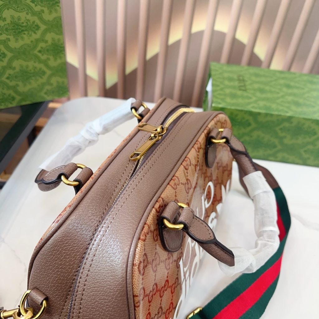 グッチ×アディダス　GUCCI×ADIDAS　GGクリスタル ミニダッフル コーティン グキャンバスxレザー 2WAYハンドバッグ - 画像 5