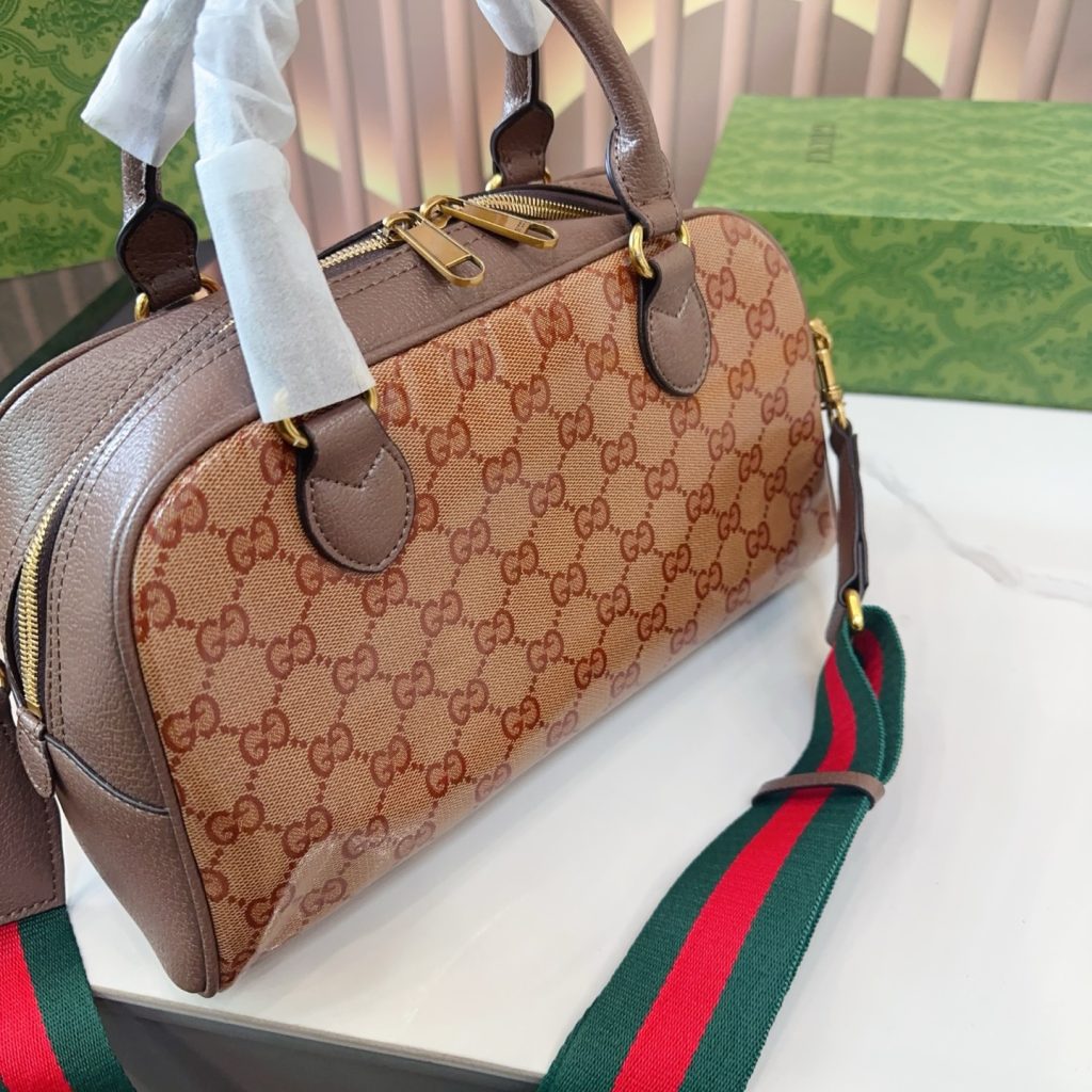 グッチ×アディダス　GUCCI×ADIDAS　GGクリスタル ミニダッフル コーティン グキャンバスxレザー 2WAYハンドバッグ - 画像 3