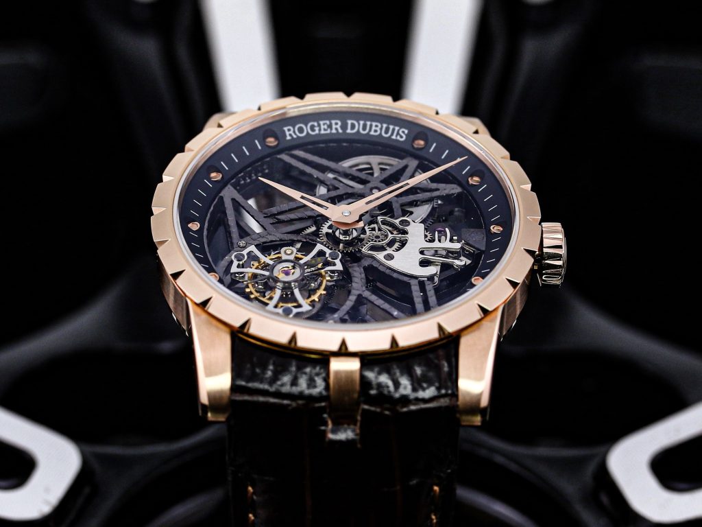 ROGER DUBUIS ロジェデュブイ 腕時計 メンズ 一体型トゥールビヨン ムーブメント ブラック - 画像 2