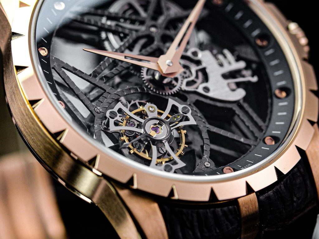 ROGER DUBUIS ロジェデュブイ 腕時計 メンズ 一体型トゥールビヨン ムーブメント ブラック - 画像 4