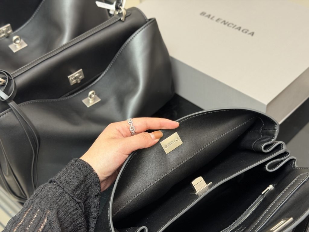 バレンシアガ ウィメンズ Rodeo ロデオ シルバー金具 Balenciaga ハンドバッグ レディース バッグ チャーム付き - 画像 6